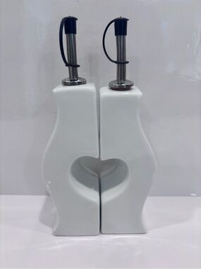 Ceramic heart oil and vinegar dispensers